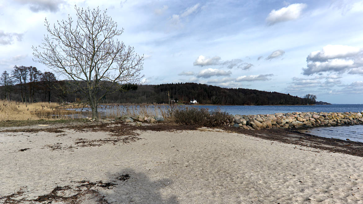 Blick über den Strand von Wassersleben an die dänische Küste - Bremen Travel Guide - Bremen sehenswert