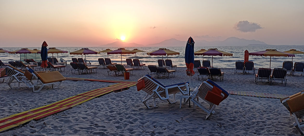 Marmari beach - Kos Travel Guide - distant places
