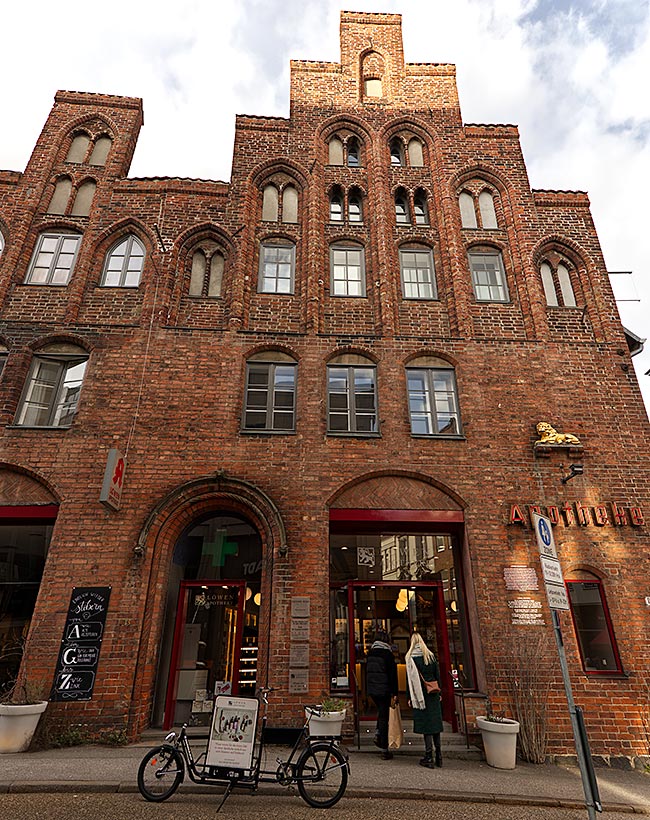 Hansestadt Lübeck - historische Löwen-Apotheke