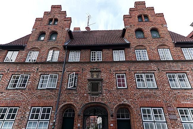 Hansestadt Lübeck - Der Glandorps Hof ist der älteste Stiftungshof unter den größeren der Stadt Lübeck. Der Ratsherr Johann Glandorp stiftete die Anlage 1612.