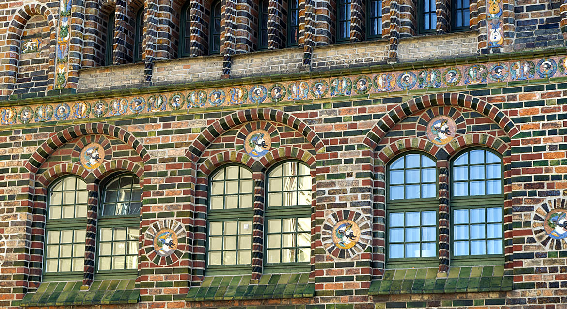 Hanseatic city of Rostock Travel Guide - distant places