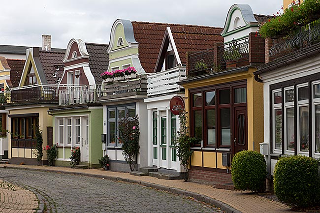 Rostock - Warnemünde - Houses from the 19th century in Alexandrinenstraße
