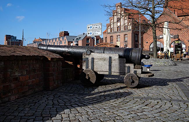 Wismar - Old cannon