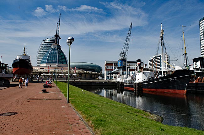 Havenwelten in Bremerhaven mit Auswandererhaus, Klimahaus, Zoo am Meer und Deutschem Schifffahrtsmuseum