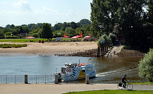 Cafe Sand vom Osterdeich aus gesehen - Bremen sehenswert