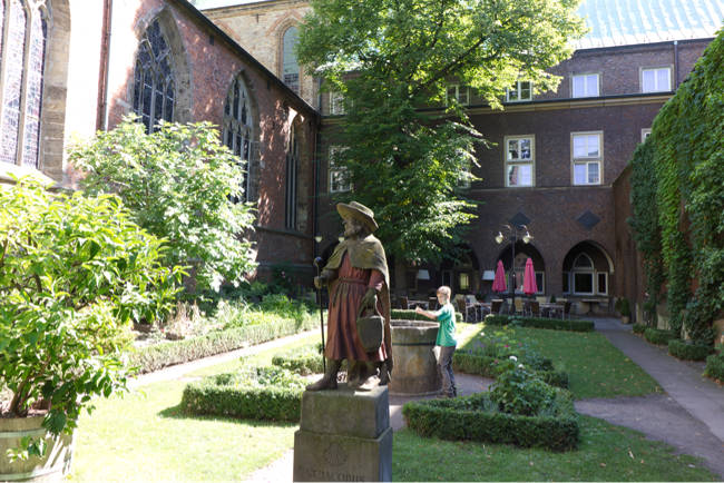 Bremen - St. Petri Dom - Bibelgarten