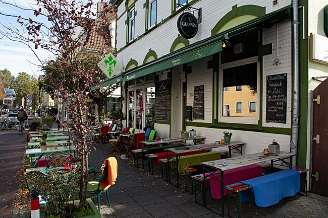 Bremen - der Torfkahn Moorbeeke im Torfhafen im Stadtteil Findorff