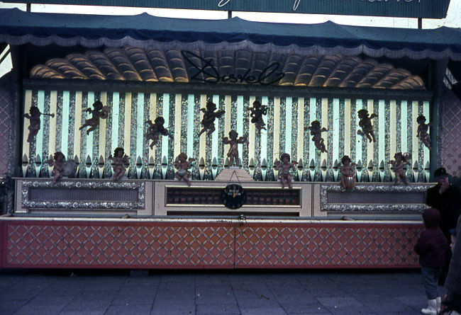 Freimarksorgel vor dem Bahnhof 1965 - Bremen sehenswert