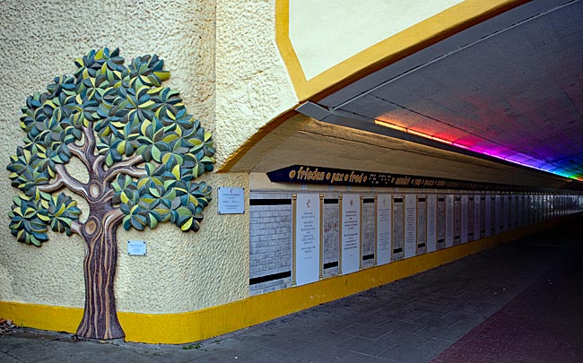 Der Friedenstunnel am Ende der Parkallee - Bremen sehenswert