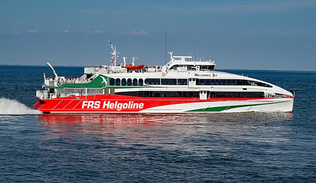 Helgoland - Fährschiff in Cuxhaven