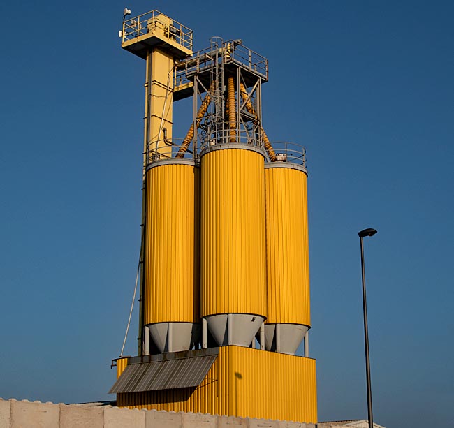 Silos im Hemelinger Hafen - Bremen sehenswert