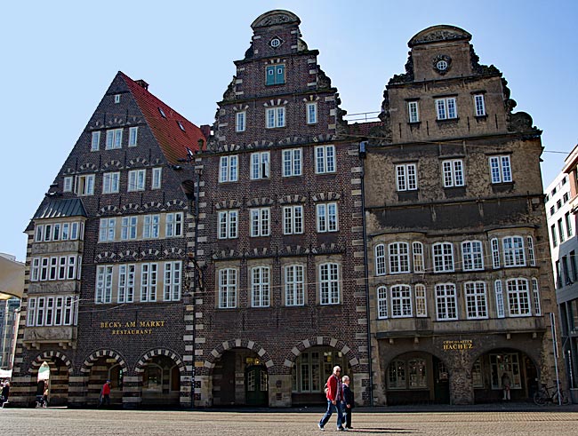 Bremen - Blick vom Liebfrauenkirchhof Richtung Marktplatz