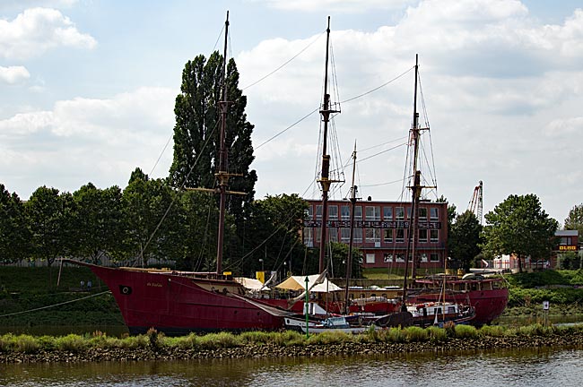 De Liefde am Anleger in der Neustadt am Anleger - Bremen sehenswert