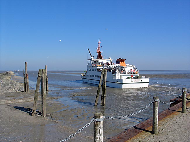 Fähre von Neuharlingersiel nach Spiekeroog