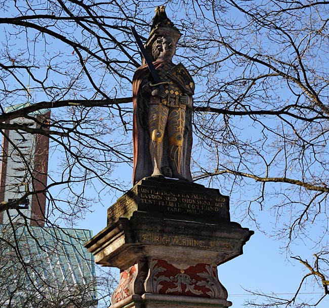 Der Kleine Roland am Neuen Markt in der Neustadt - Bremen sehenswert