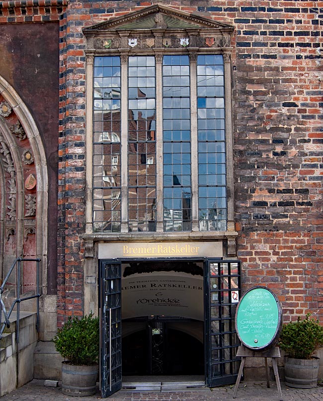 Das historische Rathaus am Abend - Bremen sehenswert