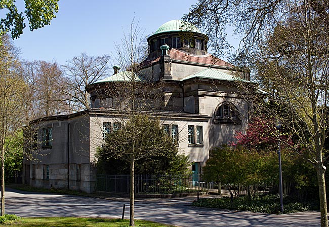 Kolumbarium auf dem Riensberger Friedhof - Bremen sehenswert