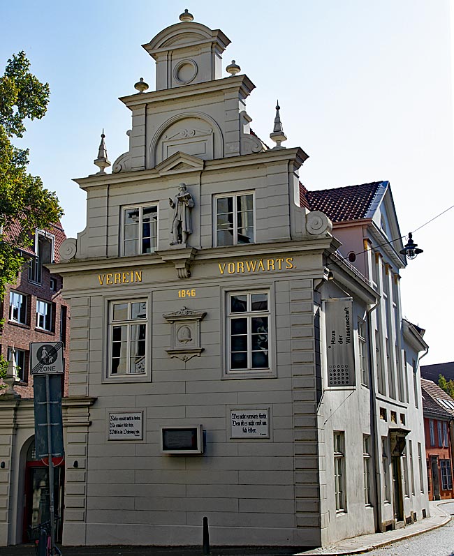 ehemaliges Gebäude des Vereins Vorwärts in der Sandstraße - Bremen sehenswert