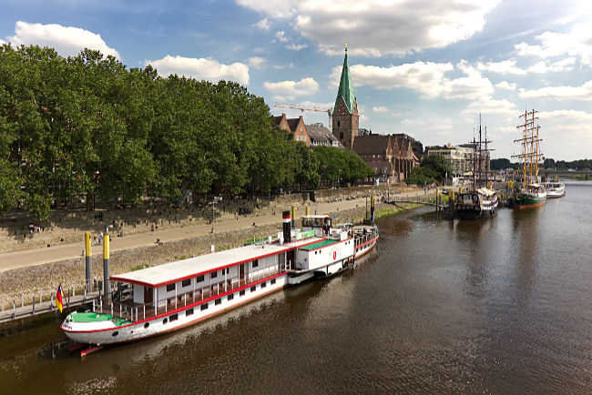 Blick auf einen Teil der Schlachte - Bremen sehenswert