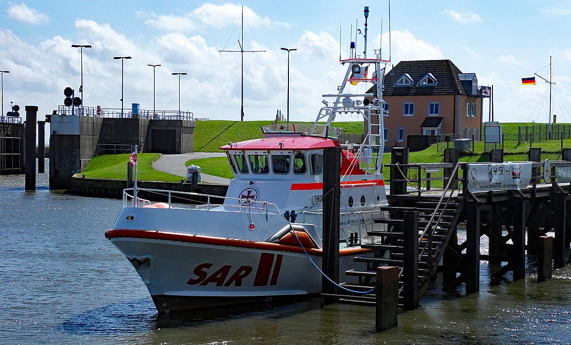 SSeenotretter in Büsum an der Nordsee in Schleswig-Holstein - Bremen sehenswert