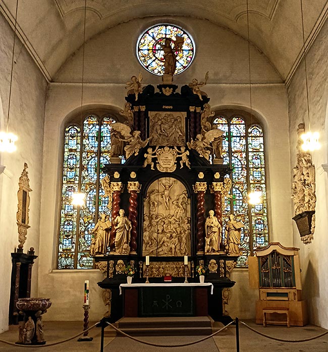 Stade - Kirchen St. Cosmae et Damiani - Altar