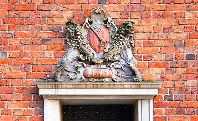 Alte Stadtwaage in der Langenstraße - Detail des Seiteneingangs - Bremen sehenswert