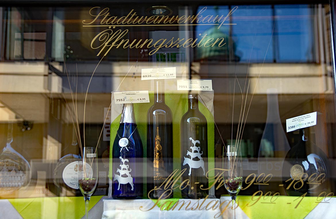 Stadtwein-Verkauf im Neuen Rathaus - Bremen sehenswert