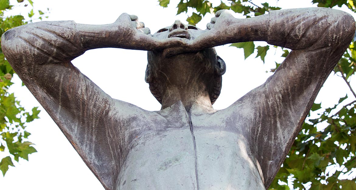 Skulptur Der Rufer im Stephaniviertel - Bremen sehenswert