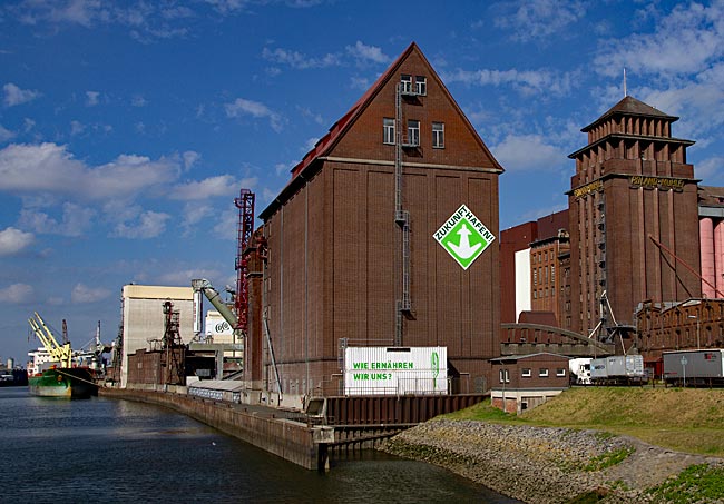 Bremen Überseestadt - Rolandmühle am Holz- und Fabrikenhafen