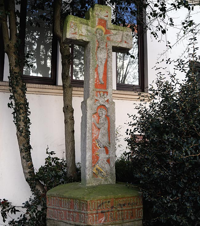 Vasmer-Kreuz in der Straße Beim steinernen Kreuz im Ostertor-Viertel - Bremen sehenswert