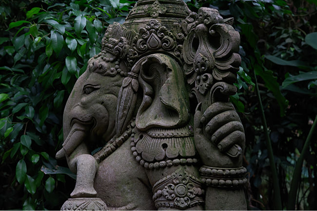 Weltvogelpark Walsrode - Statue des Elefantengottes Ganesha
