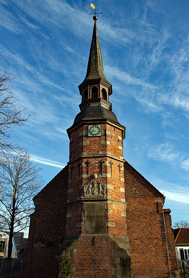 Bremen-Walle - denkmalgeschützte Waller Kirche in der Langen Reihe