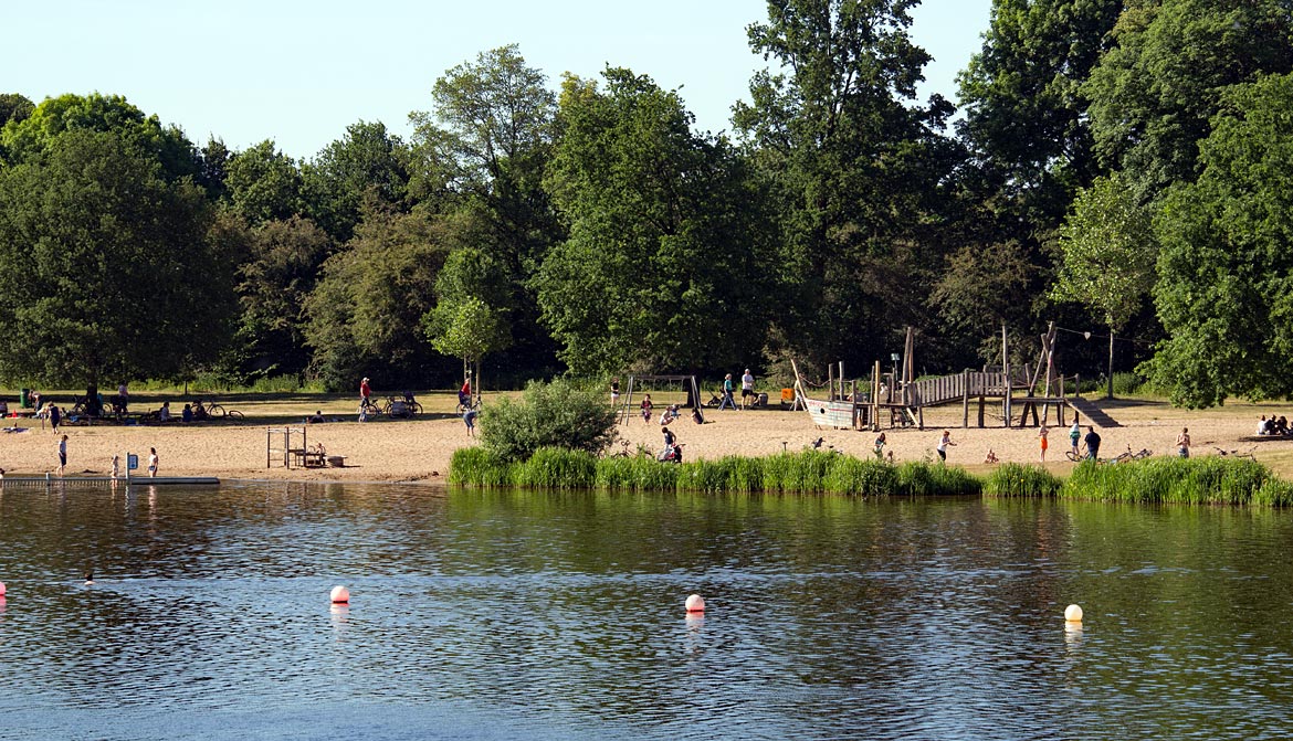 Strand am Werdersee auf dem Stadtwerder - Bremen sehenswert