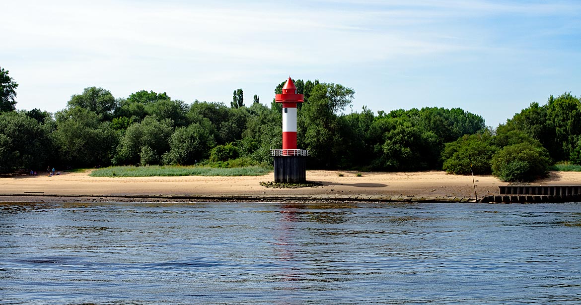 Unterwegs auf der Weser mit dem Schiff von Bremen nach Bremerhaven - Bremen sehenswert