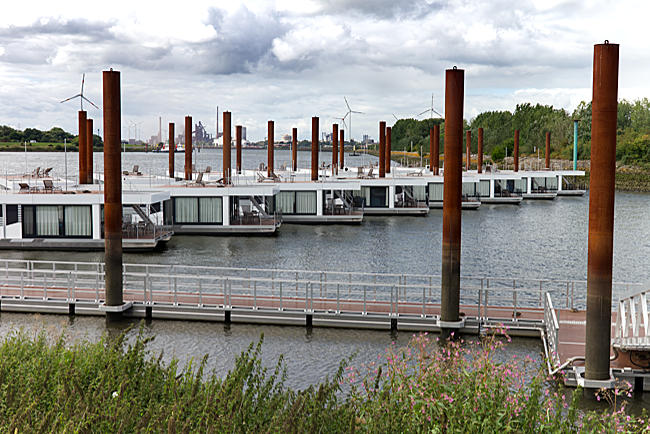 Houseboats at Lankenauer Höft - Bremen sehenswert