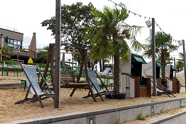Lankenauer Höft - Beach Bar with Beach Chairs - Bremen sehenswert